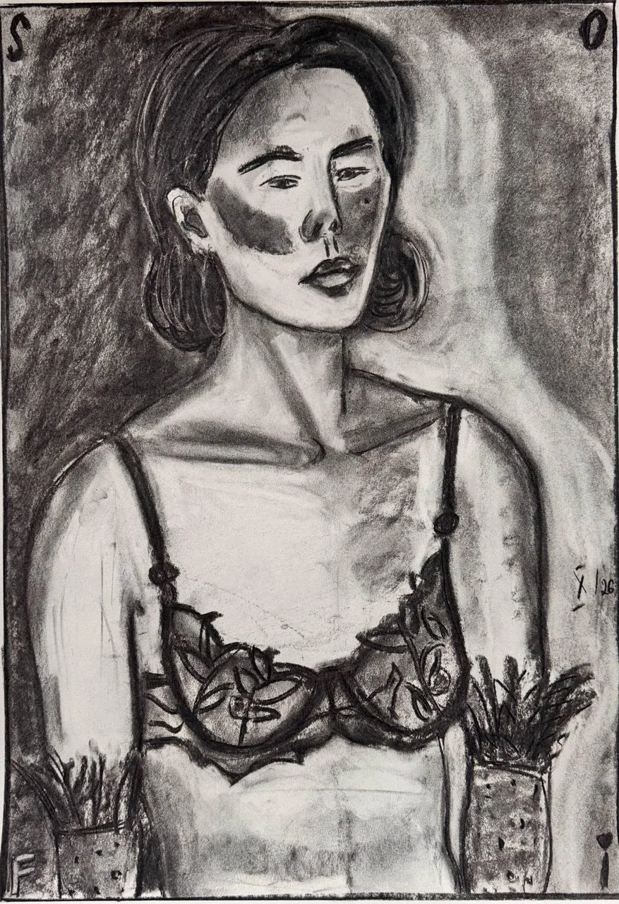 Sofi в перчатках