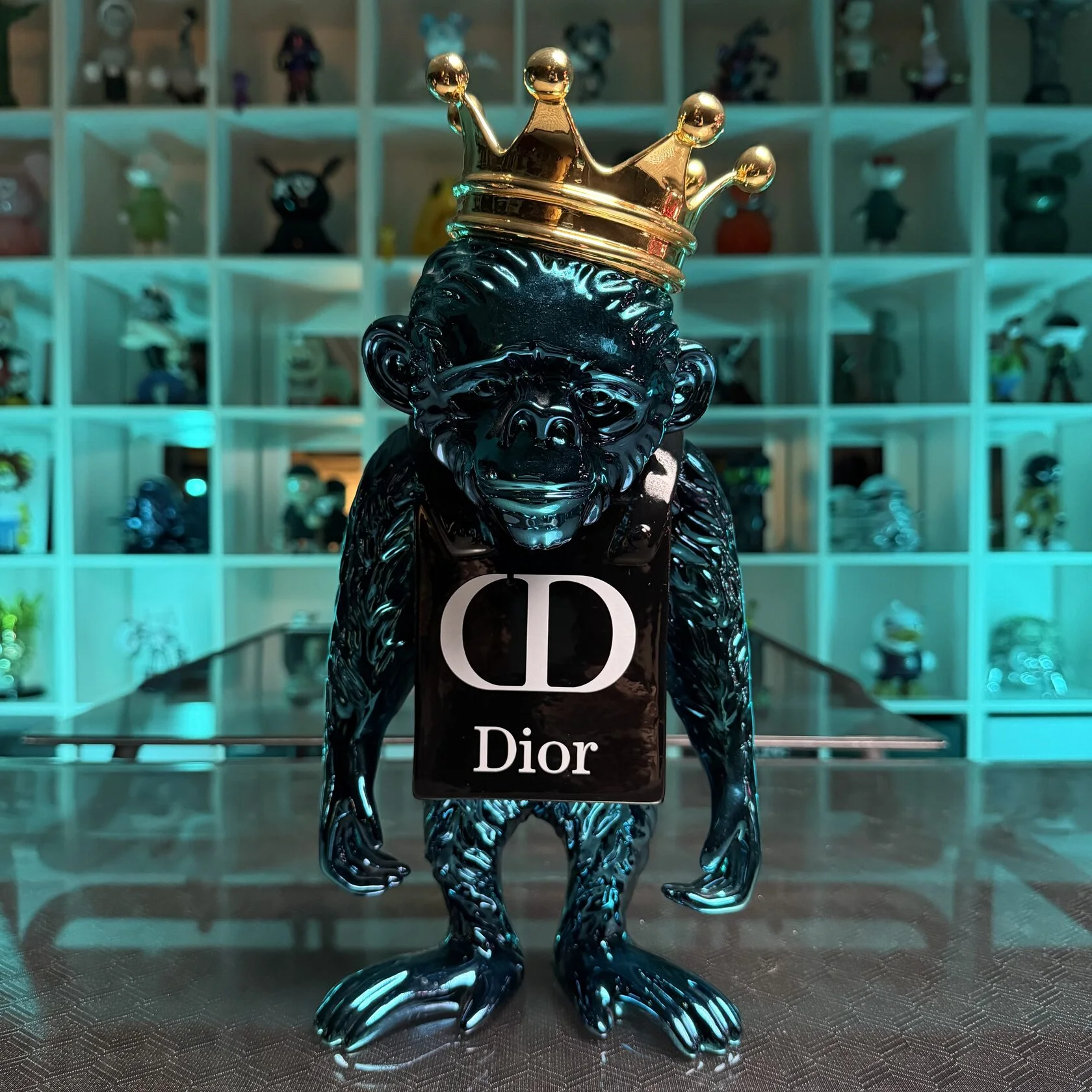Van Apple Art Dior Monkey