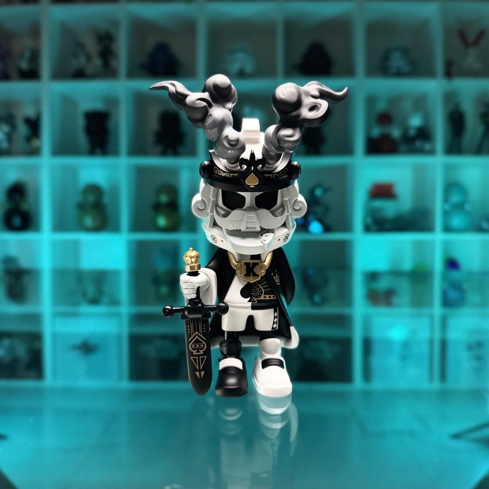 IFTOYS STUDIO SPADE KING VIP EXCLUSIVE