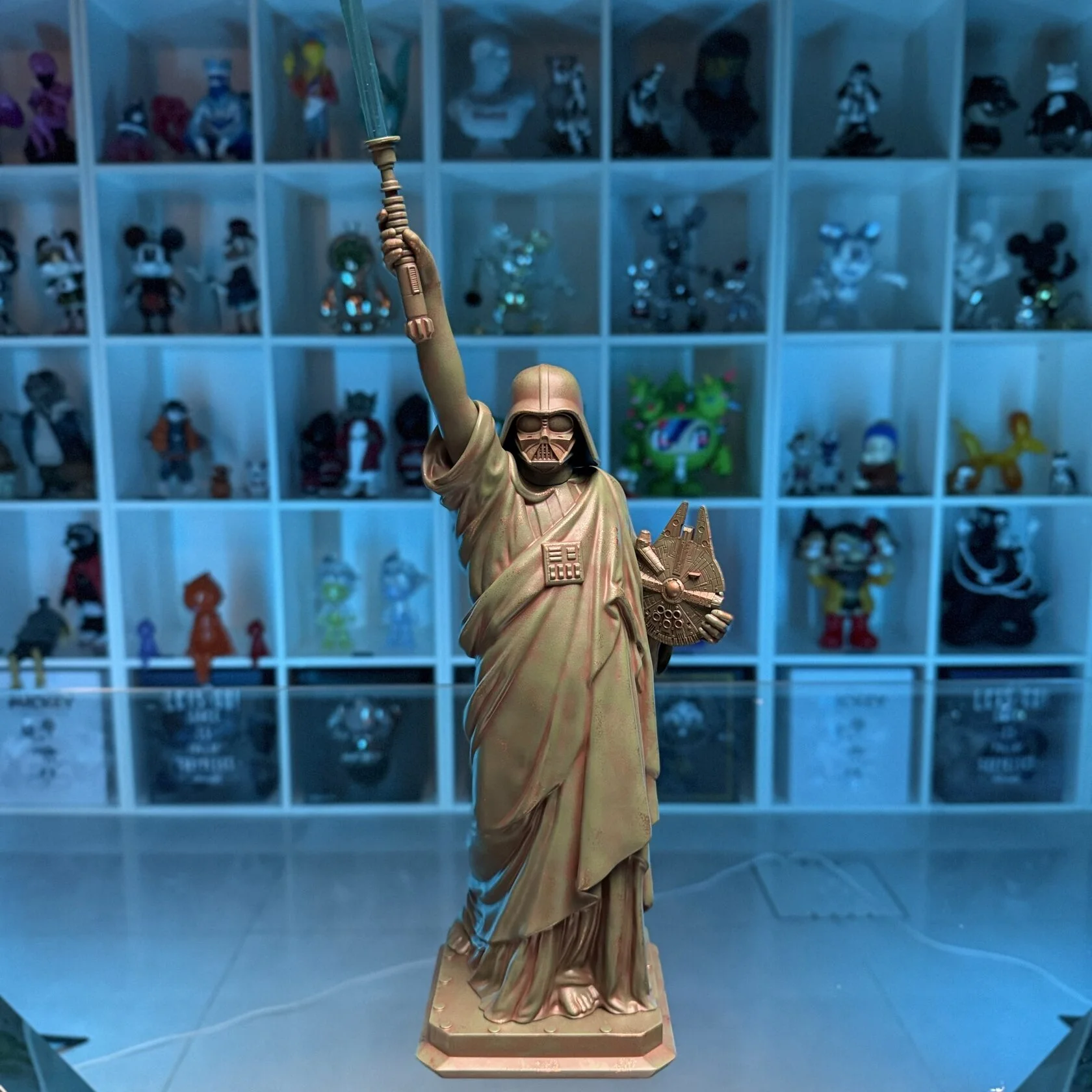 SANK TOYS x Curiosity Art WeArtDoing – Freedom Soldier-Bronze-PLUS